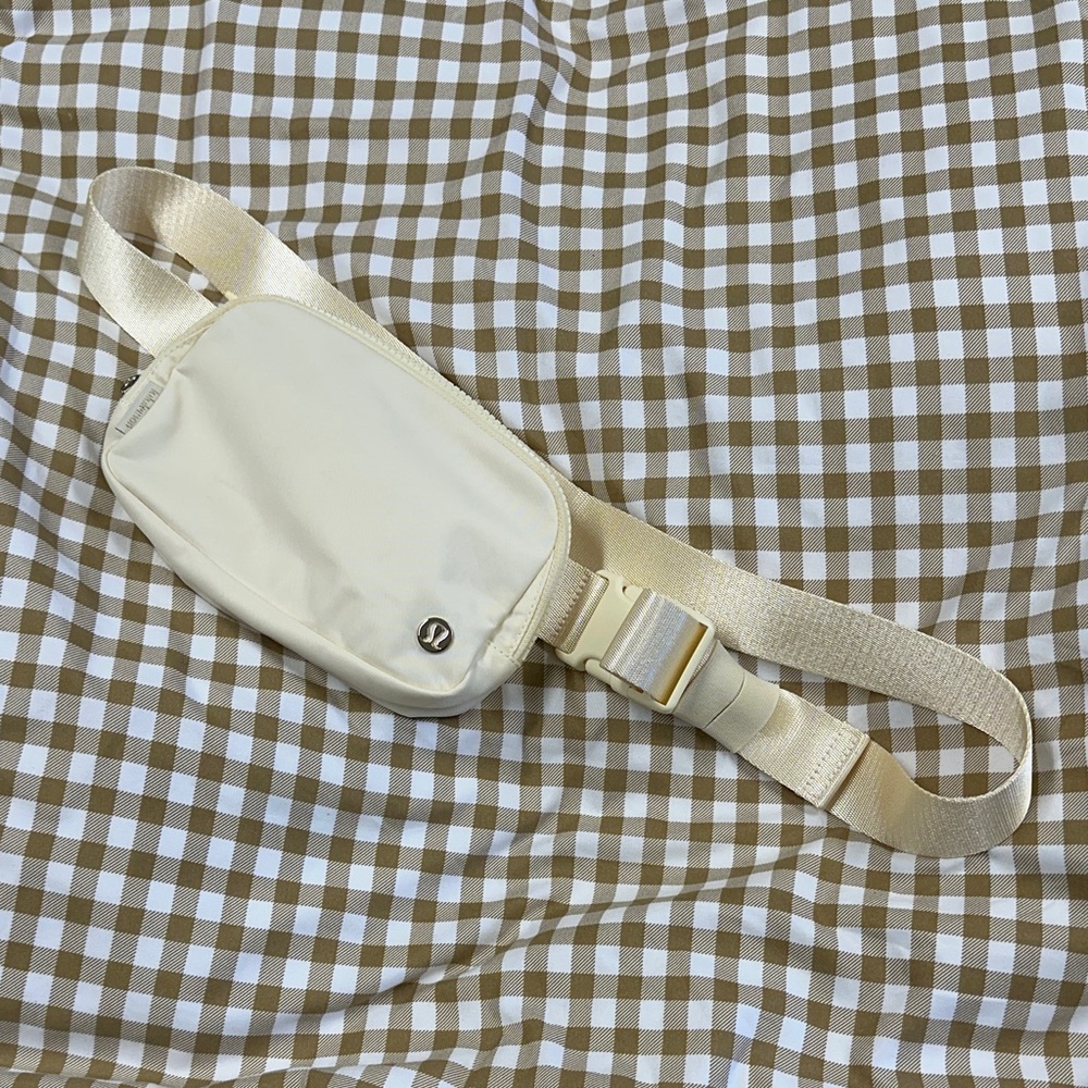 lululemon athletica Beige Belt Bag